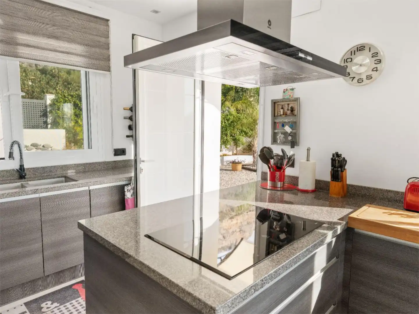 Houses for sale in Carrer del Tarrac, 5, Montgó - Ermita Kitchen of Houses for sale in Jávea / Xàbia with Air Conditioner, Heating and Private garden