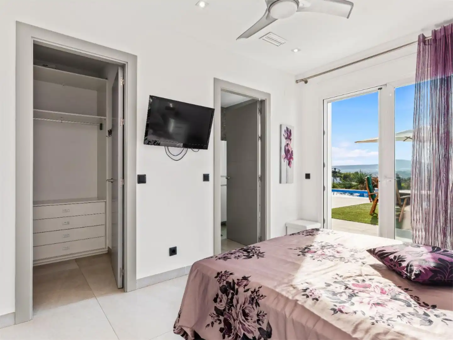 Houses for sale in Carrer del Tarrac, 5, Montgó - Ermita Bedroom of Houses for sale in Jávea / Xàbia with Air Conditioner, Heating and Private garden
