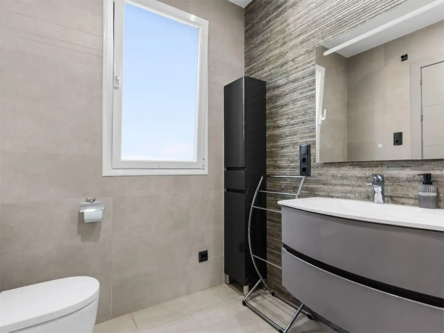 Houses for sale in Carrer del Tarrac, 5, Montgó - Ermita Bathroom of Houses for sale in Jávea / Xàbia with Air Conditioner, Heating and Private garden