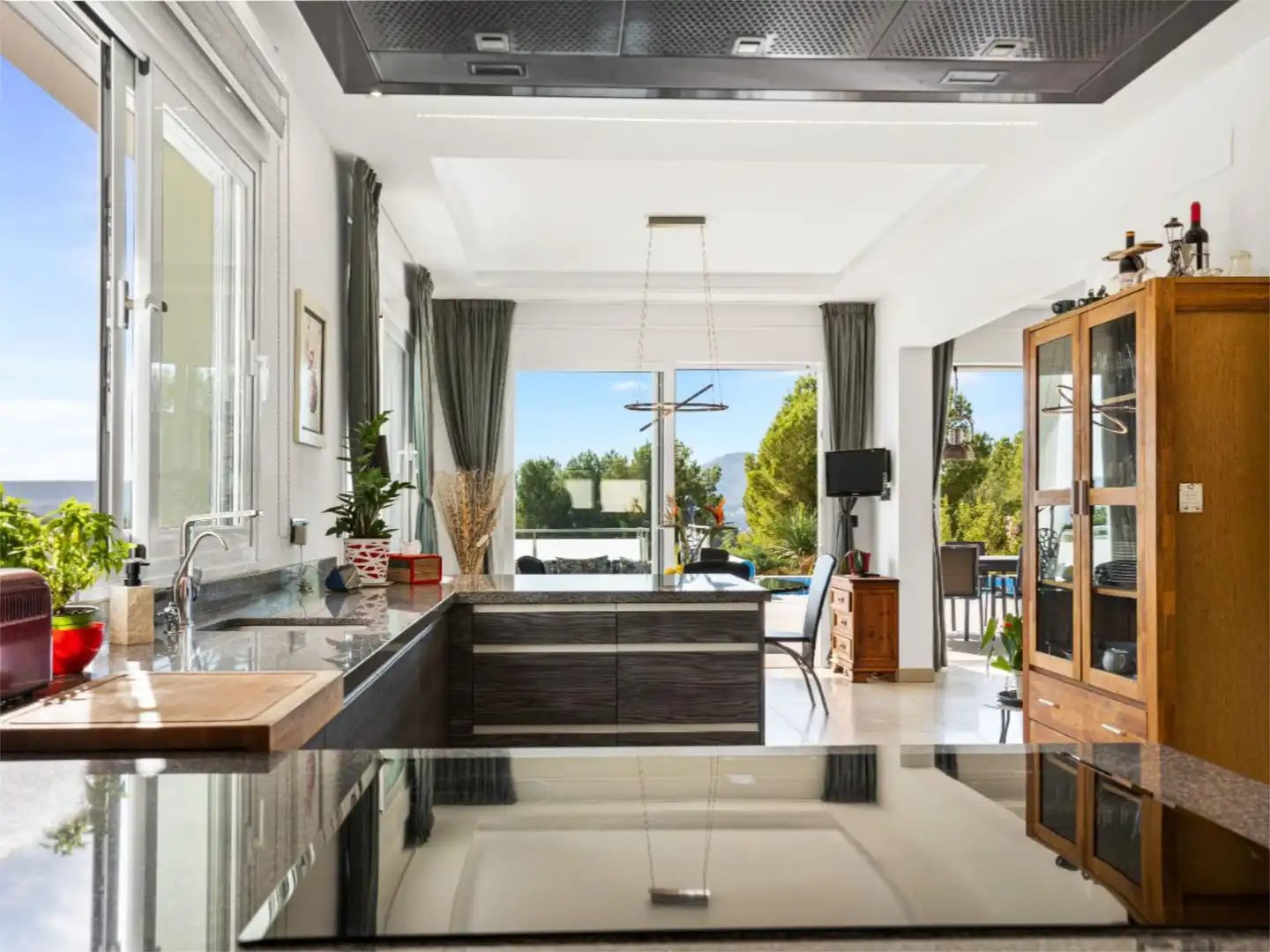 Houses for sale in Carrer del Tarrac, 5, Montgó - Ermita Kitchen of Houses for sale in Jávea / Xàbia with Air Conditioner, Heating and Private garden