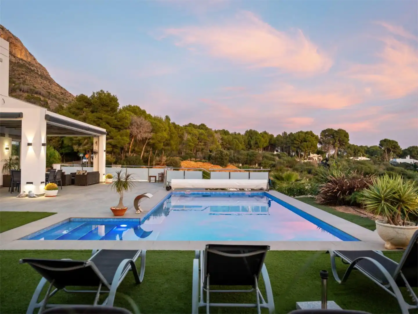Houses for sale in Carrer del Tarrac, 5, Montgó - Ermita Swimming pool of Houses for sale in Jávea / Xàbia with Air Conditioner, Heating and Private garden