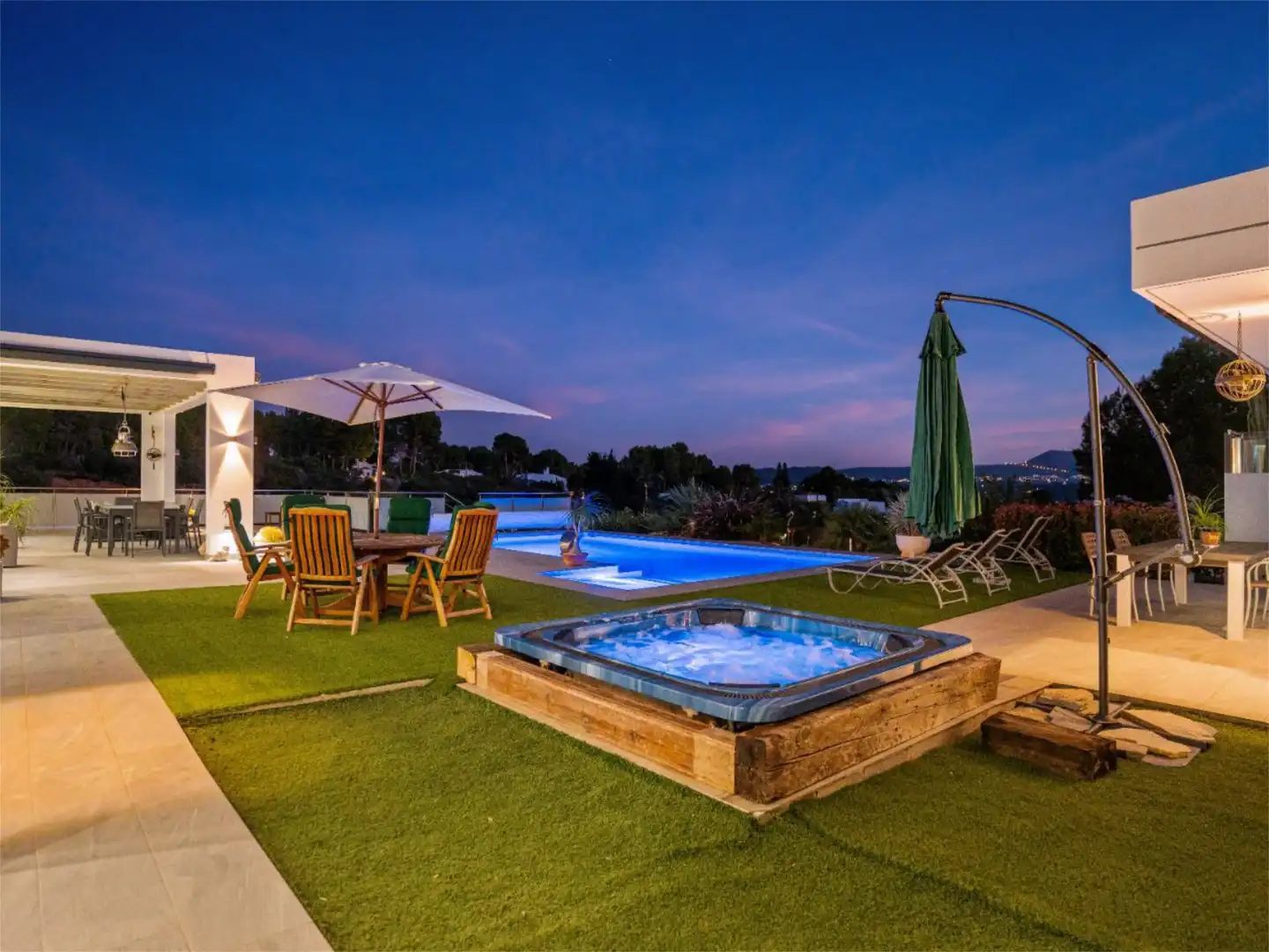 Houses for sale in Carrer del Tarrac, 5, Montgó - Ermita Garden of Houses for sale in Jávea / Xàbia with Air Conditioner, Heating and Private garden