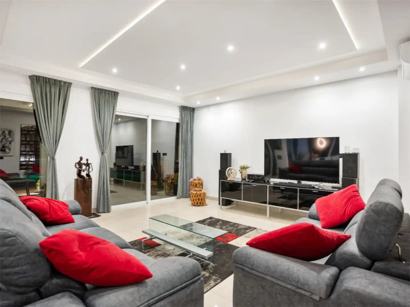 Houses for sale in Carrer del Tarrac, 5, Montgó - Ermita Living room of Houses for sale in Jávea / Xàbia with Air Conditioner, Heating and Private garden
