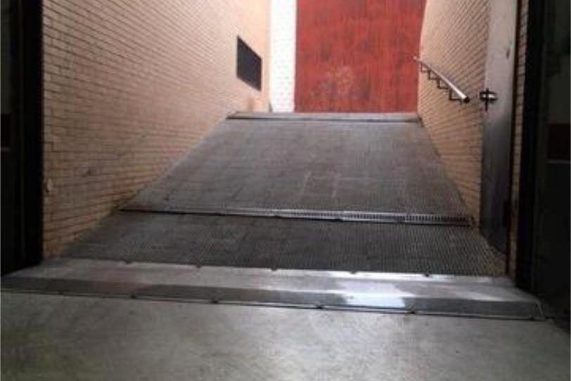 Garage to rent in Parque de la Ermita, Granada - image 1 Photo 1 of Garage to rent in Parque de la Ermita, Granada