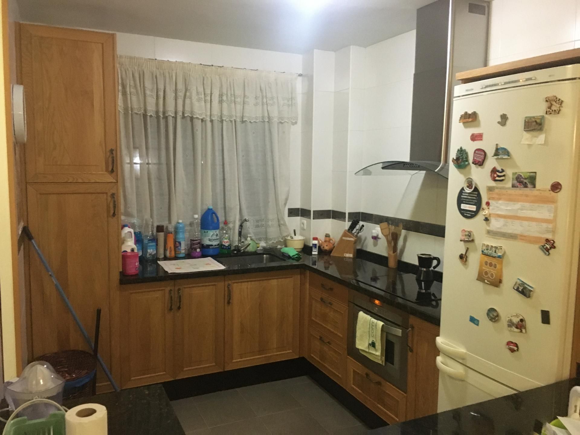 Cuina de Pis en venda en Málaga Capital amb Aire condicionat, Calefacció i Jardí privat