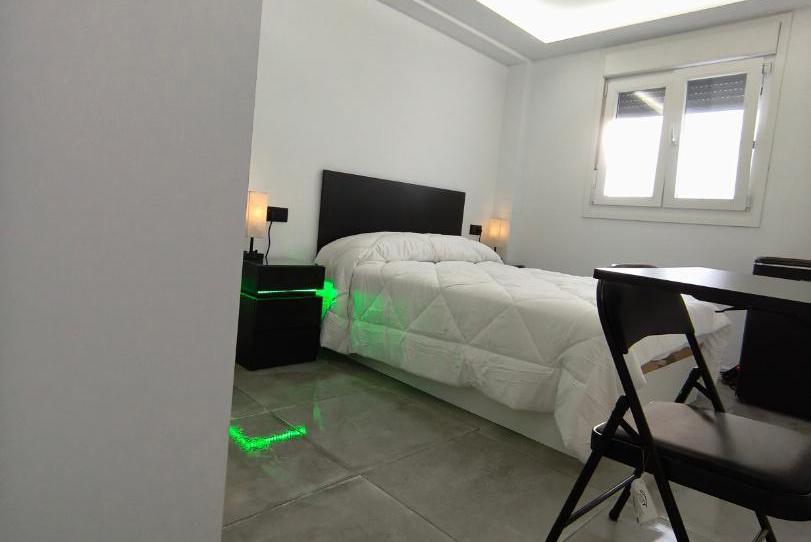 Photo 1 of Flat to share in Callejón de la Soledad, 71, Plaza de toros - Venta Vargas - Capitania, Cádiz