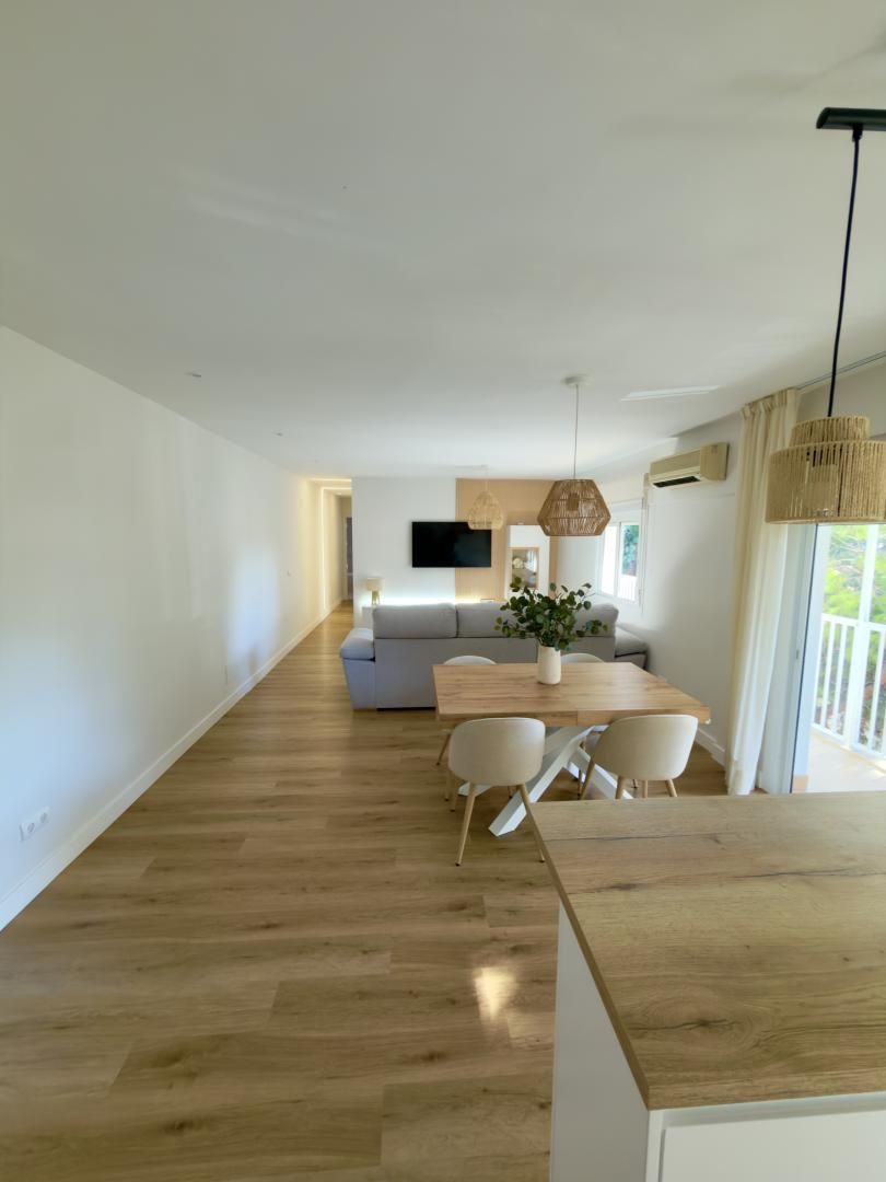 Flat for sale in Calle Serenata, 2a, Calvario Living room of Flat for sale in Torremolinos with Air Conditioner, Terrace and Balcony