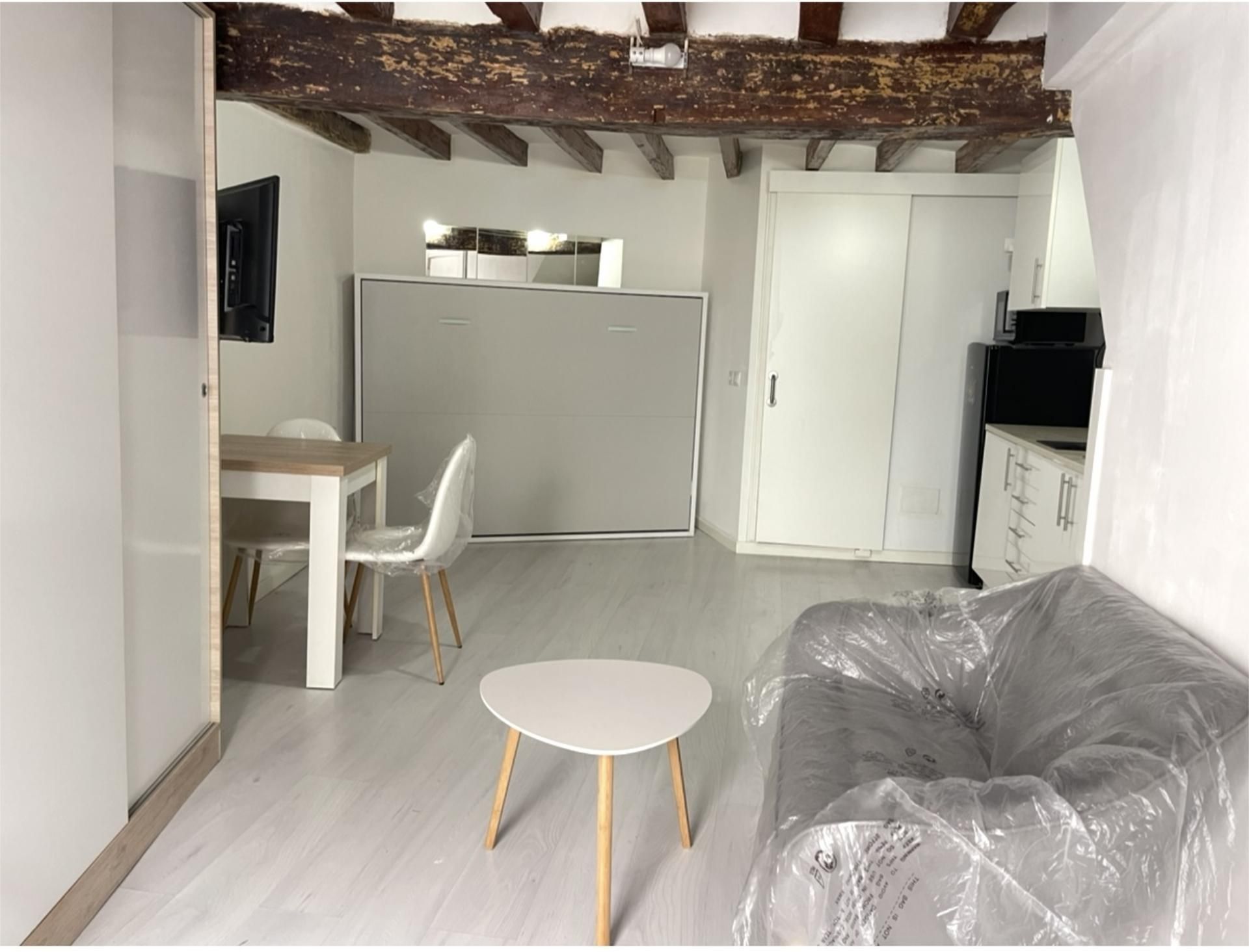 Estudio de alquiler en Carrer de Sant Alonso, 18, La Calatrava