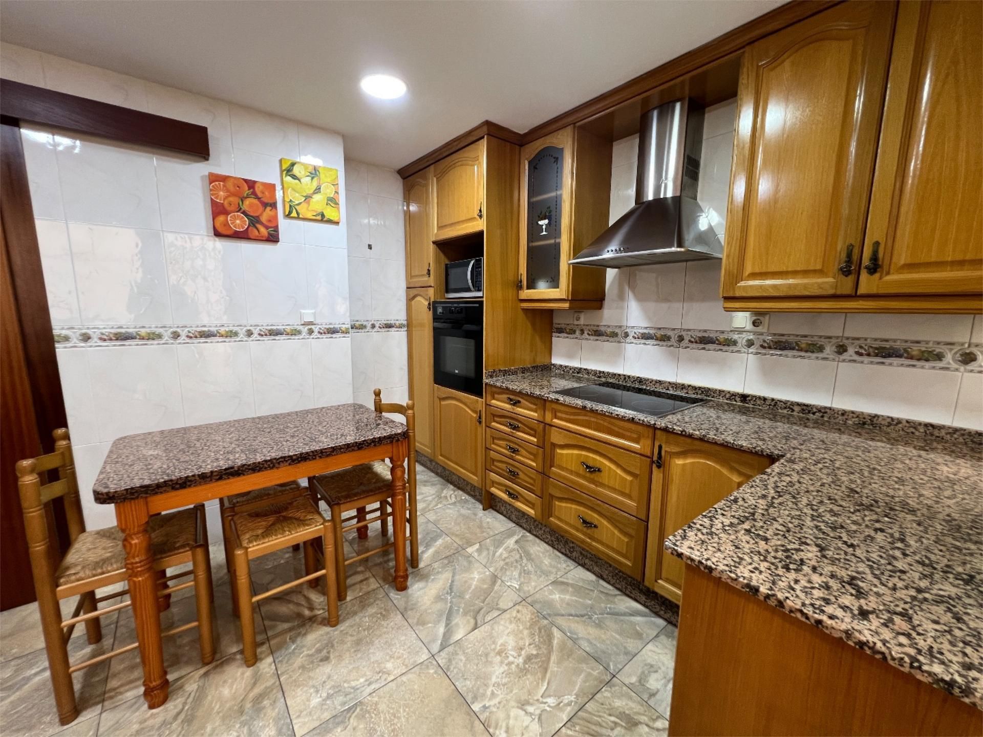 Piso en venta en Pasaje de Santa Rita de Casia, 1, Centro Urbano Cocina de Piso en venta en Benidorm con Aire acondicionado y Balcón