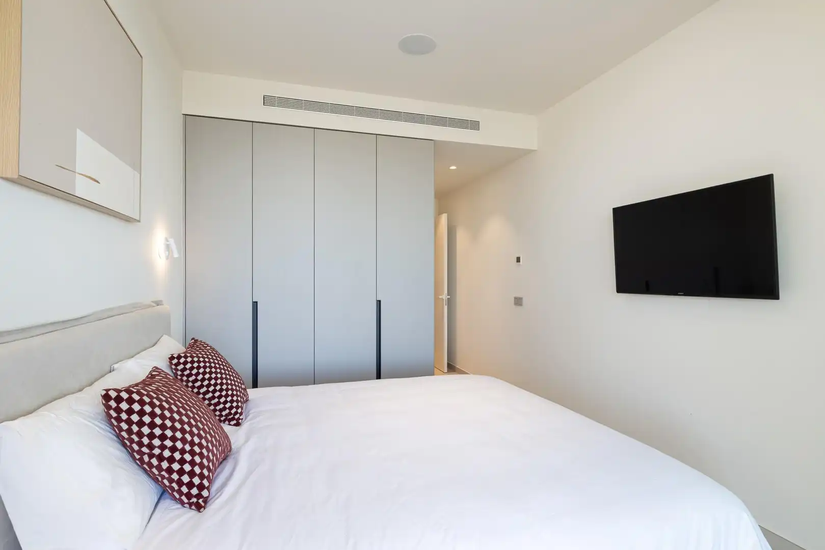 Planta baja en venta en Calle Sierra Nevada, 5, Las Gaviotas - Carvajal Habitación de Planta baja en venta en Fuengirola con Piscina
