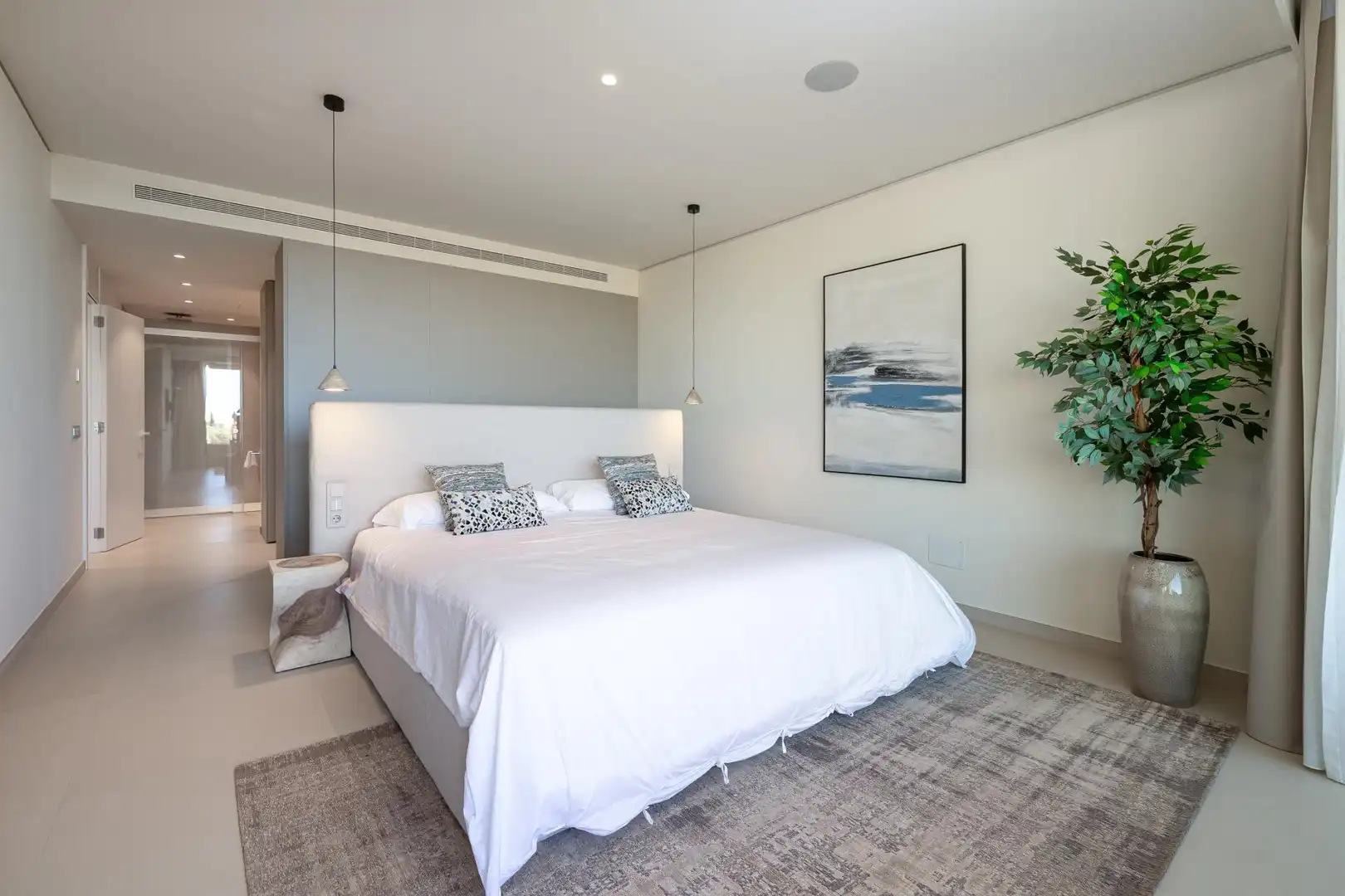 Planta baja en venta en Calle Sierra Nevada, 5, Las Gaviotas - Carvajal Habitación de Planta baja en venta en Fuengirola con Piscina