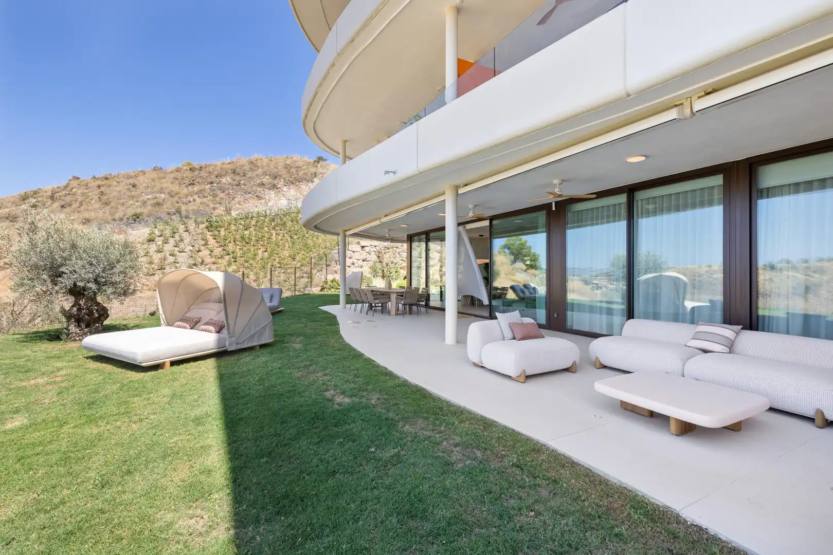 Planta baja en venta en Calle Sierra Nevada, 5, Las Gaviotas - Carvajal Terraza de Planta baja en venta en Fuengirola con Piscina