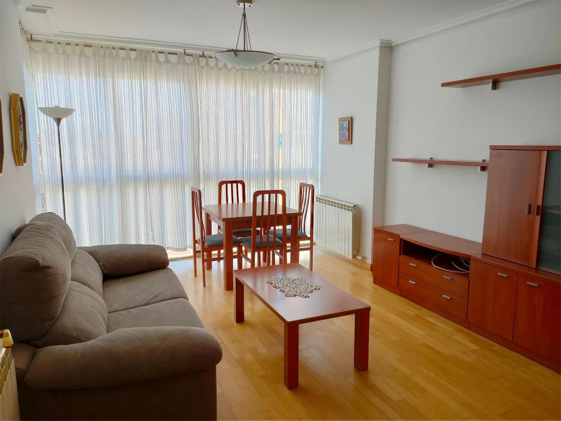 Sala d'estar de Apartament de lloguer en Villamediana de Iregua