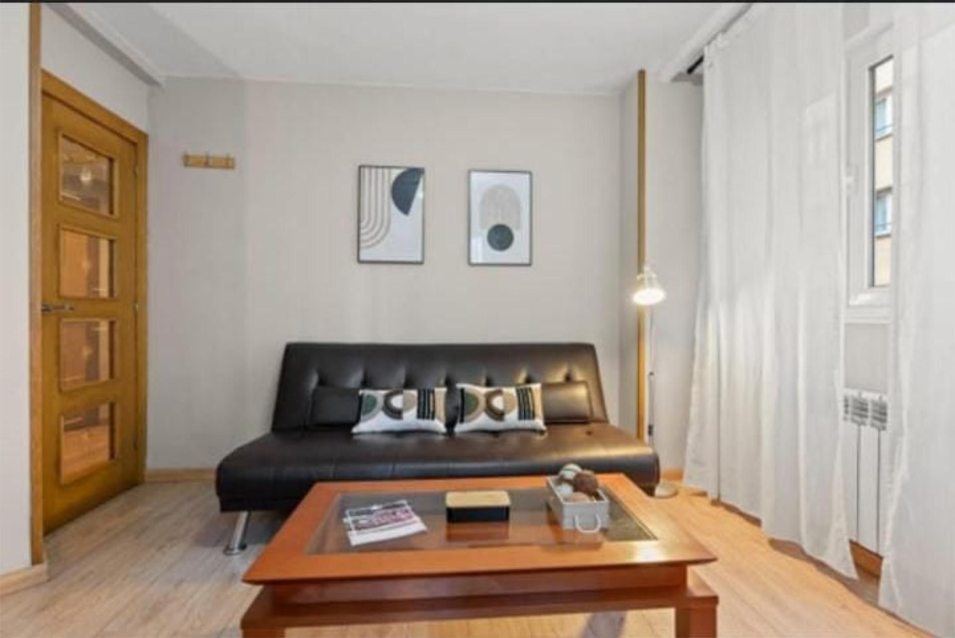 Living room of Flat to rent in Montcada i Reixac  with Air Conditioner, Heating and Parquet flooring