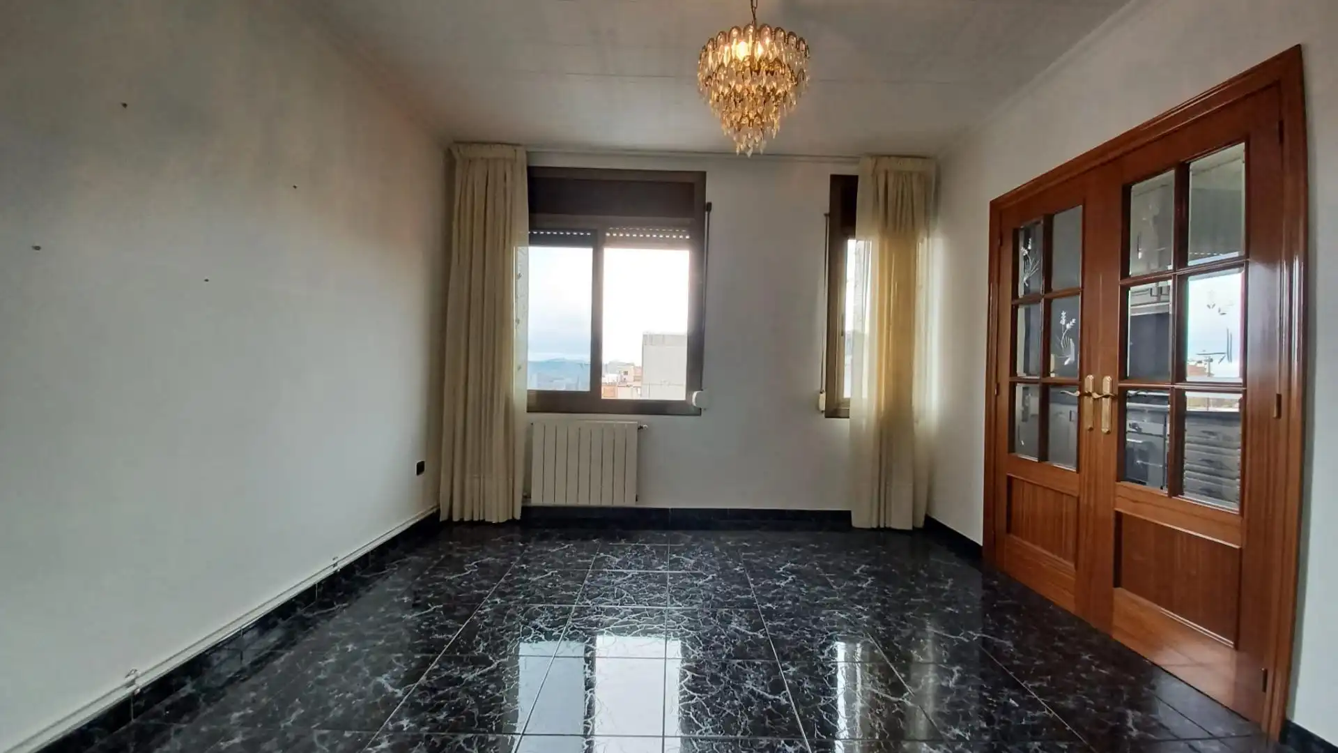 Sala de estar de Piso en venta en Terrassa con Aire acondicionado, Calefacción y Terraza