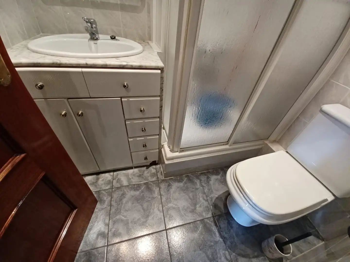 Piso en venta en Carrer de la Mare de Déu del Carme, 86, Ca n'Anglada Baño de Piso en venta en Terrassa con Aire acondicionado, Calefacción y Terraza