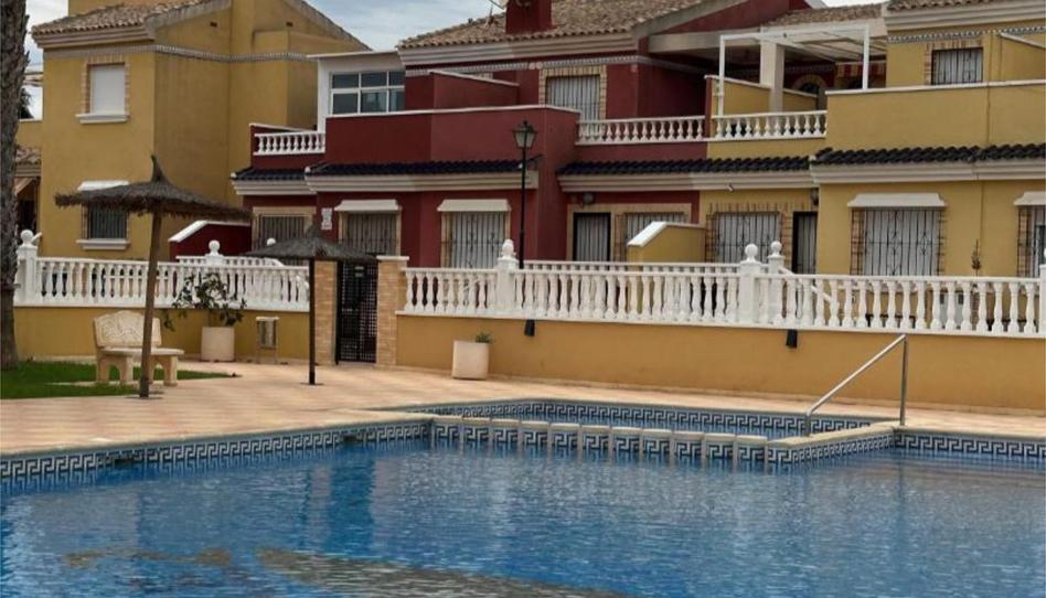 Casa adosada en venda a Calle las Garzas, 2, Zona Carrefour - Urbanizaciones, Alicante - imatge 1 Foto 1 de Casa adosada en venda a Calle las Garzas, 2, Zona Carrefour - Urbanizaciones, Alicante