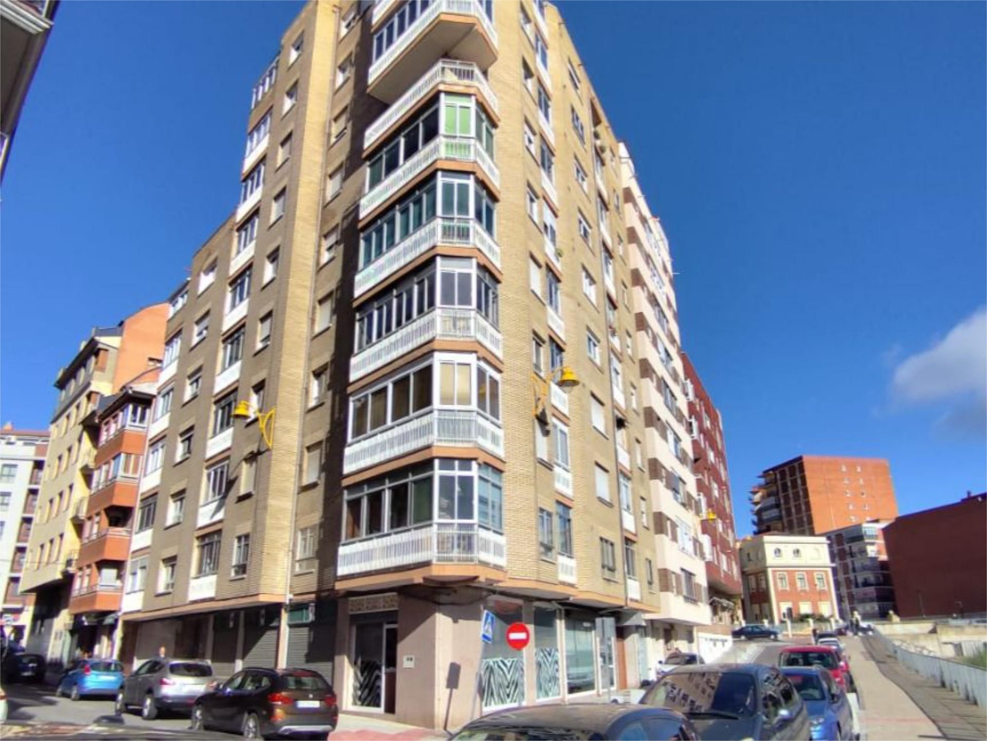 Exterior view of Flat to rent in León Capital   with Heating and Terrace