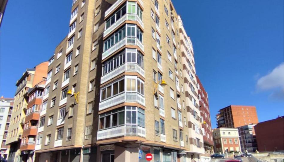 Photo 1 of Flat to rent in Calle Pérez Crespo, 5, Centro Ciudad, León