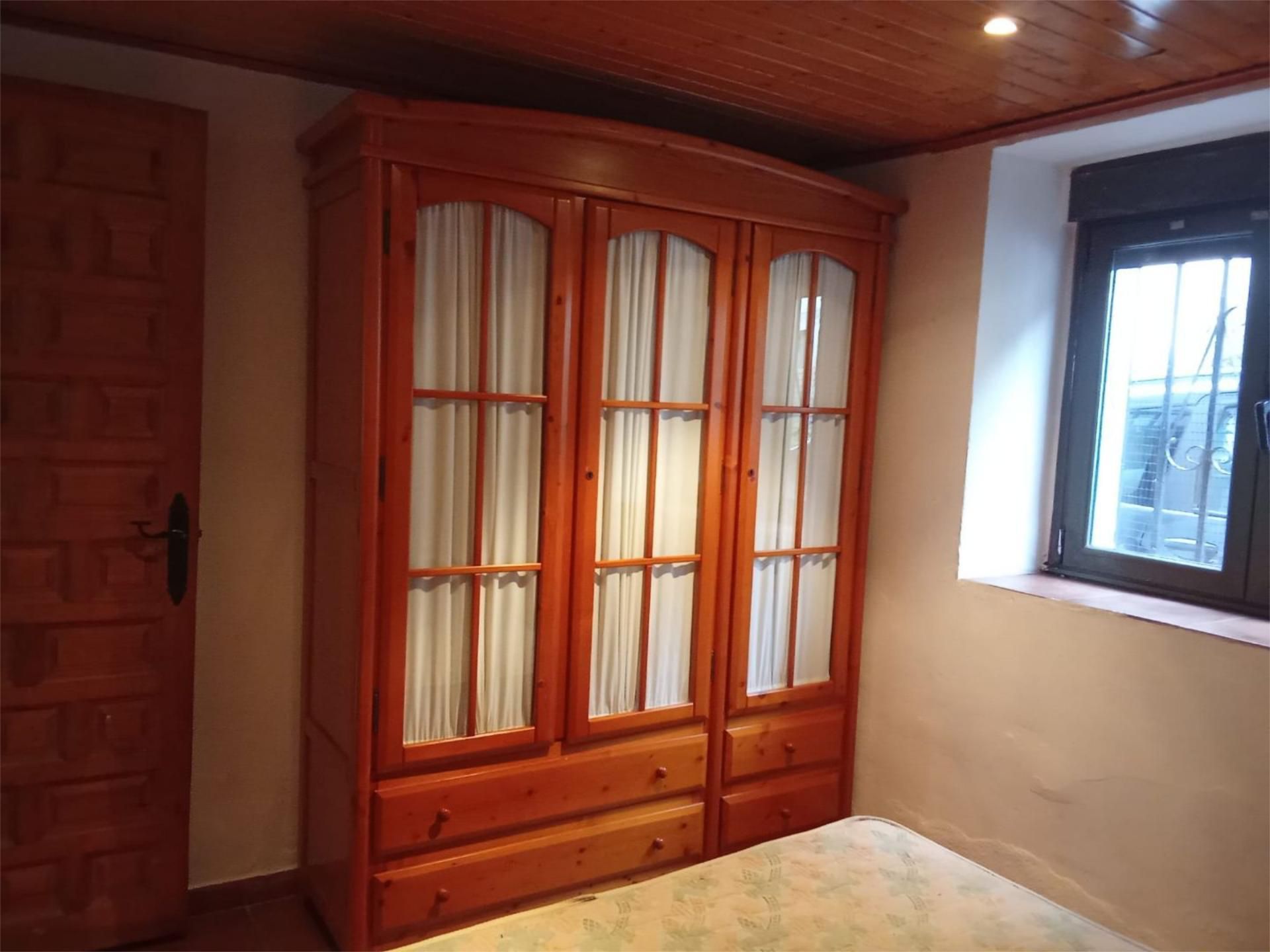 Bedroom of Planta baja to share in Mieres (Asturias)  with Private garden and Furnished