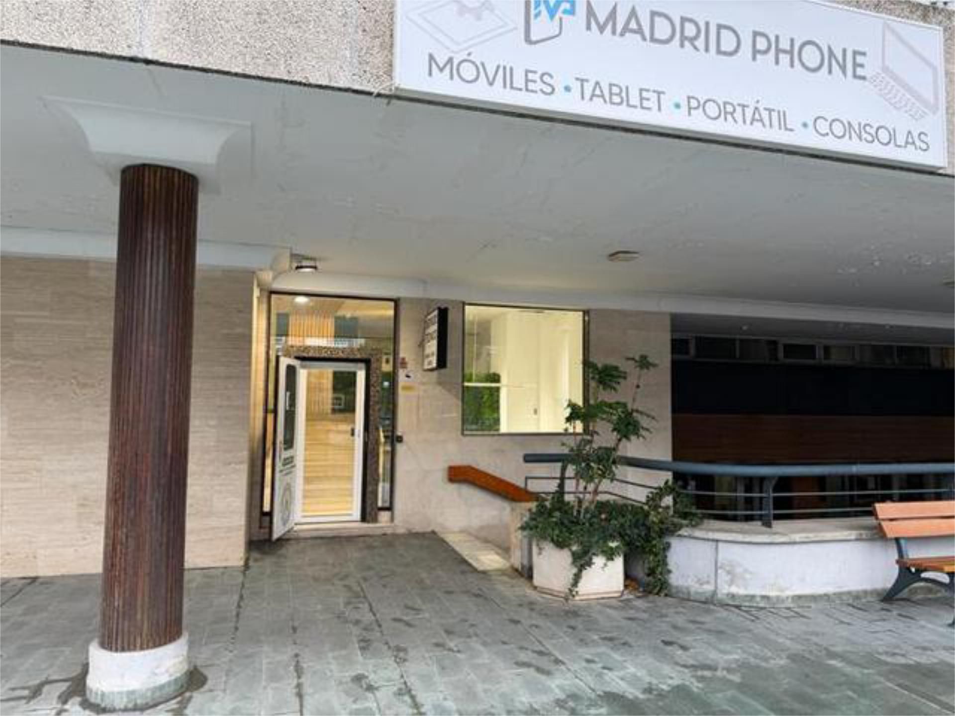 Exterior view of Premises to rent in  Madrid Capital  with Air Conditioner