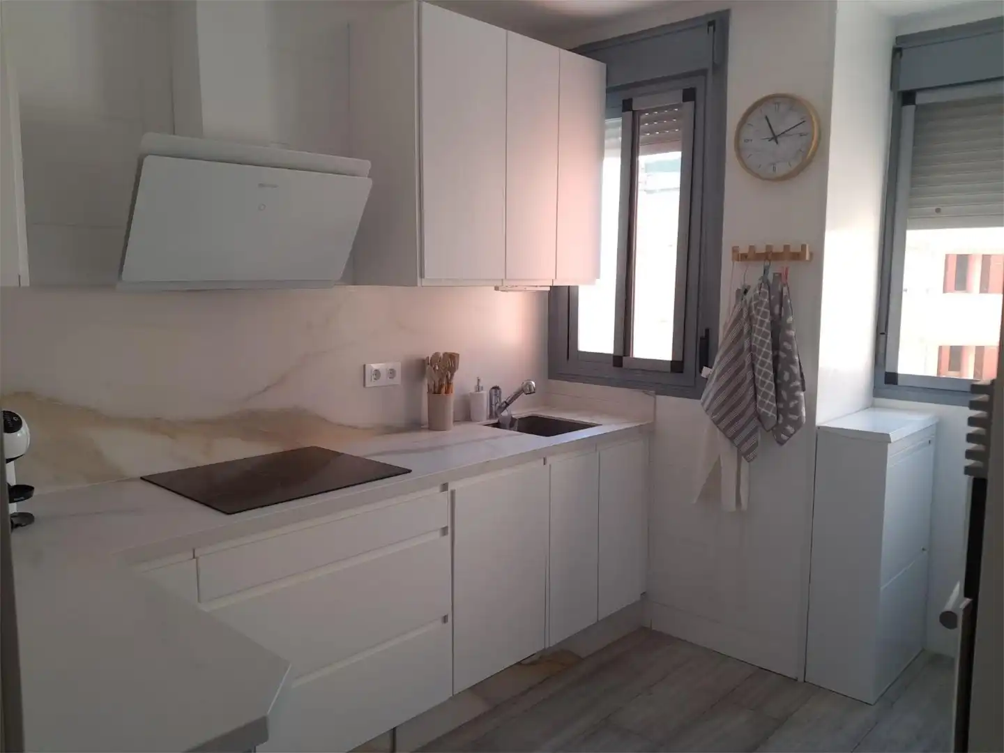 Cocina de Piso en venta en  Sevilla Capital con Aire acondicionado y Piscina
