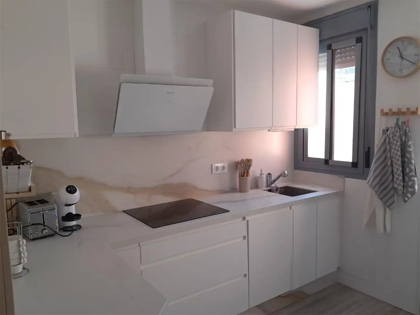 Cocina de Piso en venta en  Sevilla Capital con Aire acondicionado y Piscina