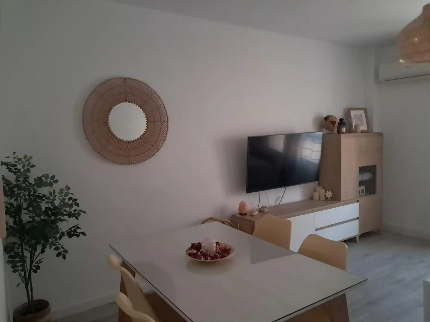 Comedor de Piso en venta en  Sevilla Capital con Aire acondicionado y Piscina