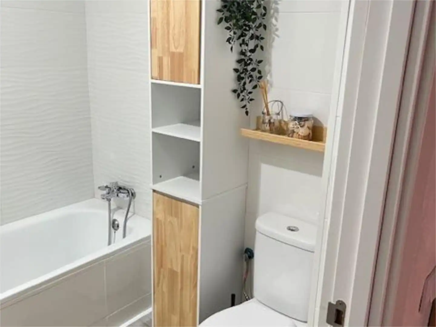 Baño de Piso en venta en  Sevilla Capital con Aire acondicionado y Piscina