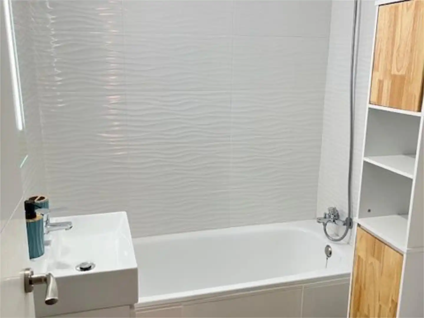 Baño de Piso en venta en  Sevilla Capital con Aire acondicionado y Piscina