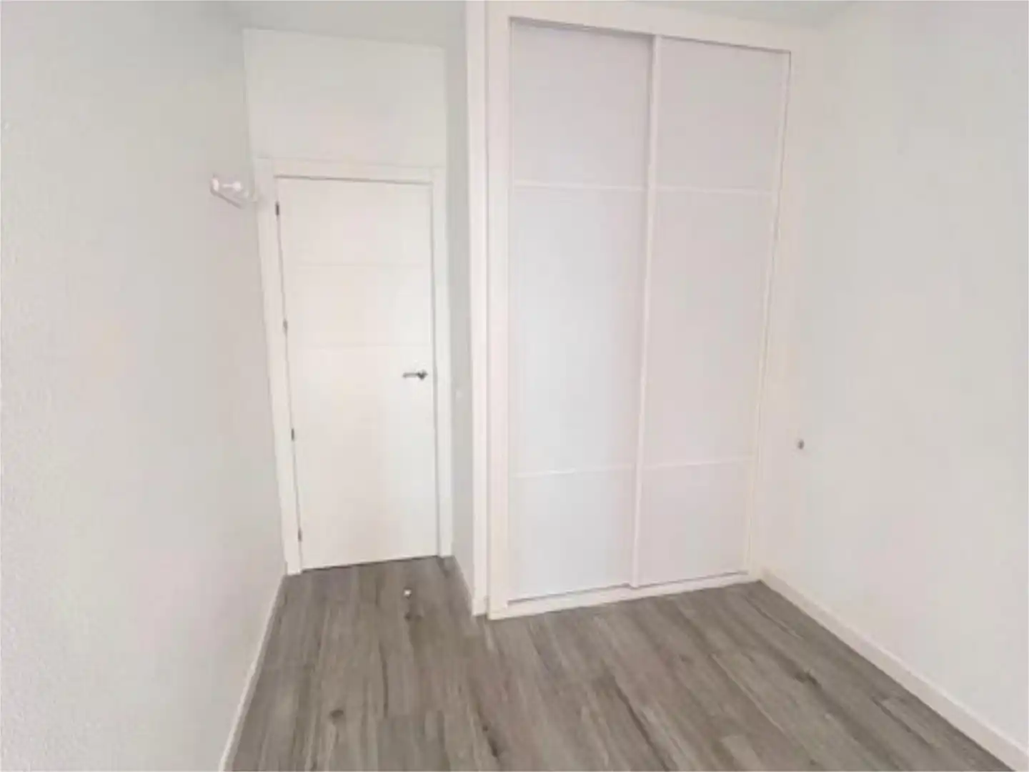Habitación de Piso en venta en  Sevilla Capital con Aire acondicionado y Piscina