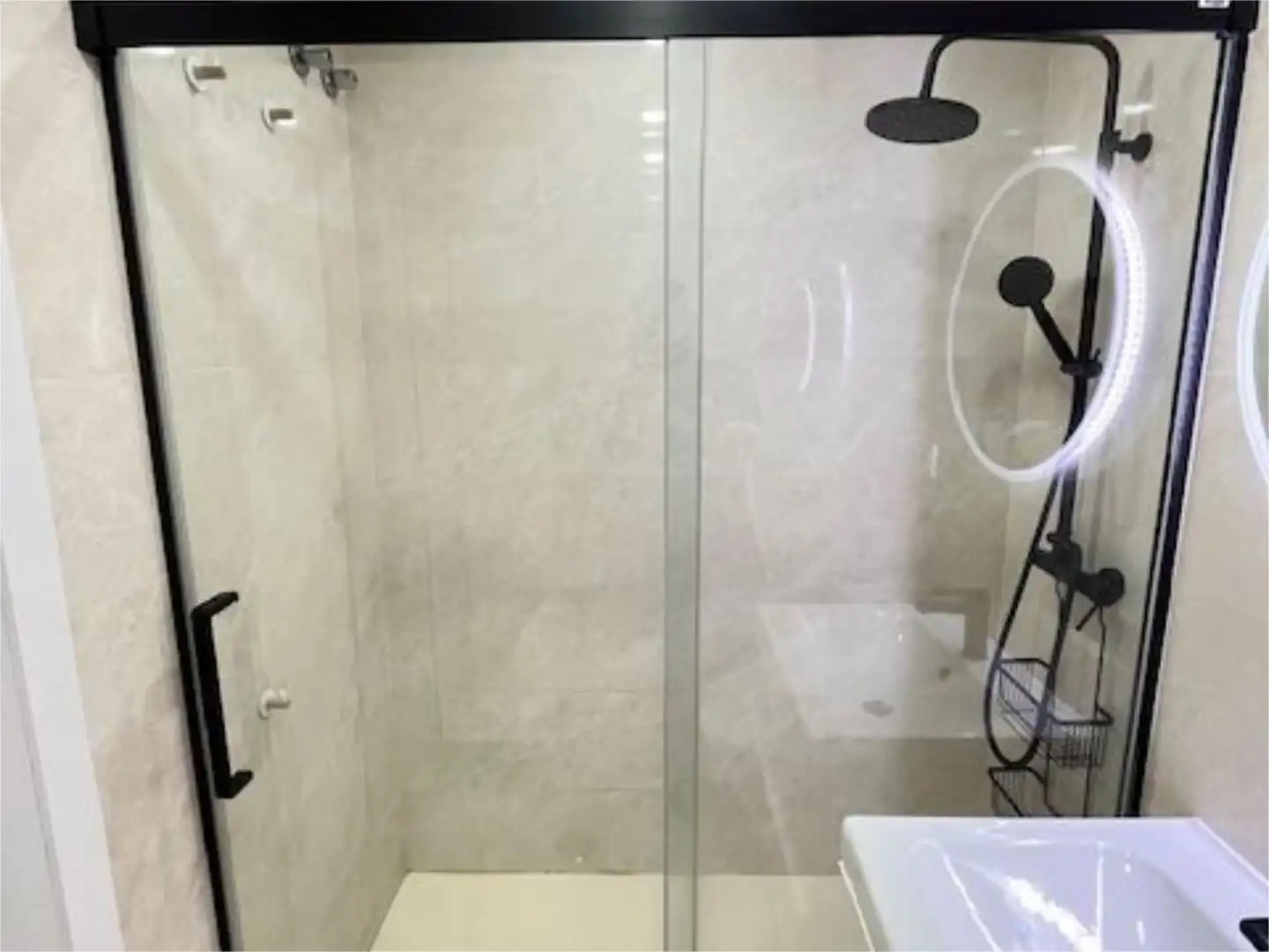 Baño de Piso en venta en  Sevilla Capital con Aire acondicionado y Piscina