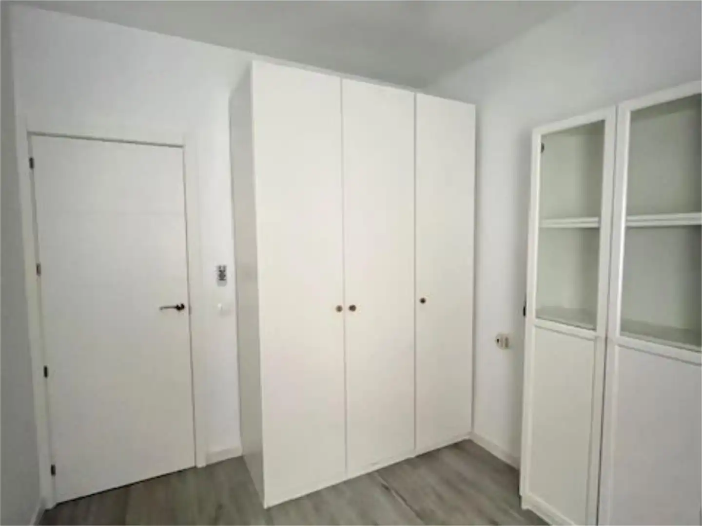 Habitación de Piso en venta en  Sevilla Capital con Aire acondicionado y Piscina