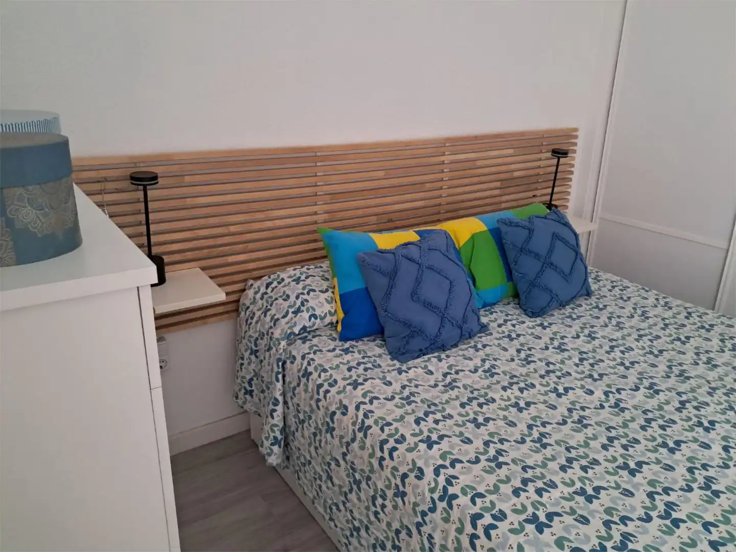 Habitación de Piso en venta en  Sevilla Capital con Aire acondicionado y Piscina