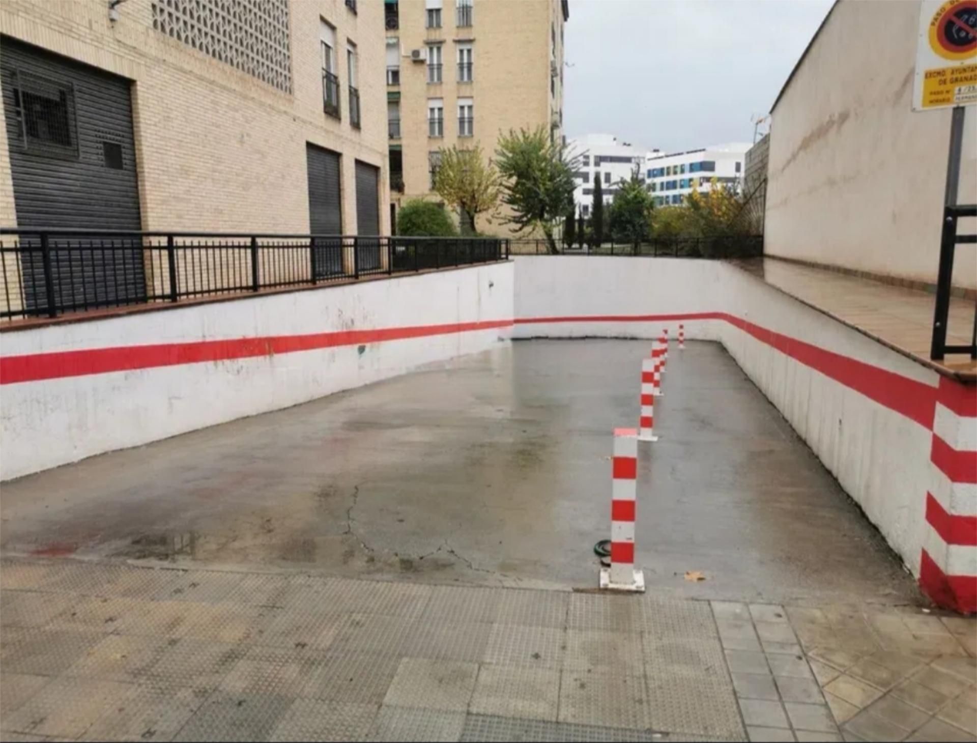 Parking of Garage to rent in  Granada Capital