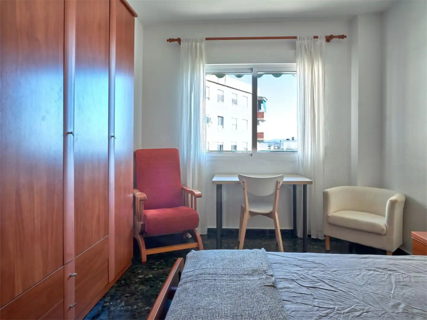 Bedroom of Flat for share in Molina de Segura
