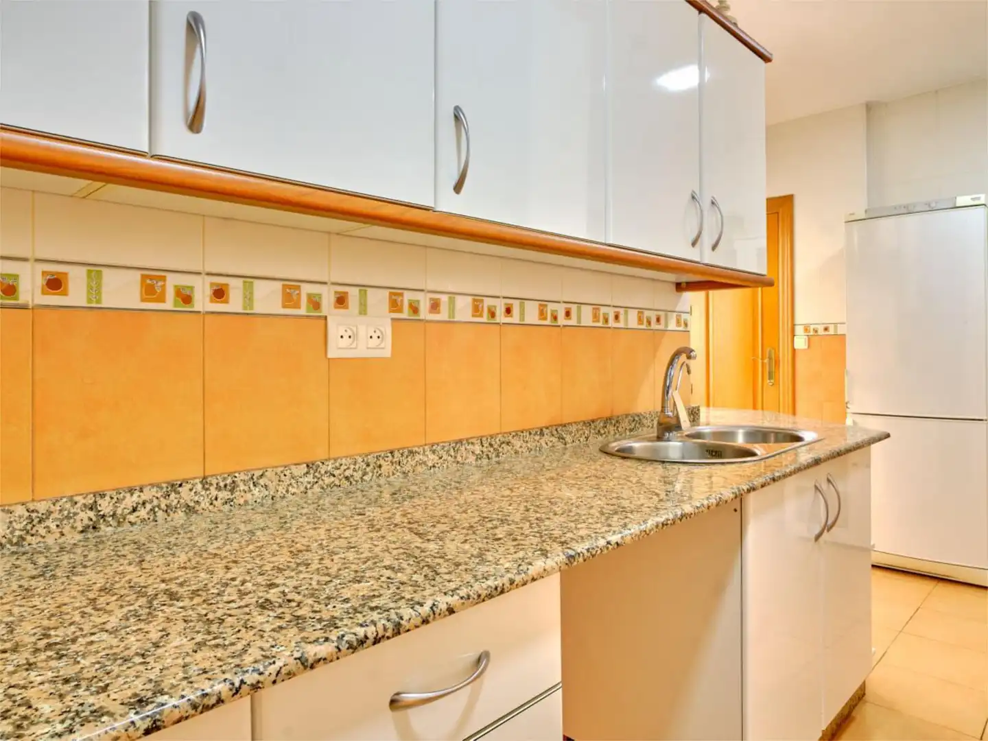 Kitchen of Flat for share in Molina de Segura
