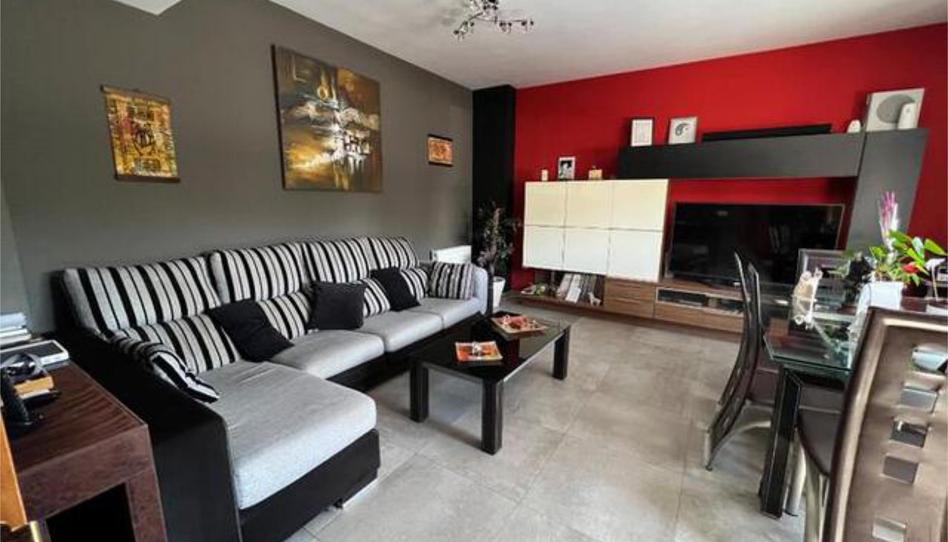 Single-family semi-detached for sale in Mejostilla, Cáceres Capital - image 1 Photo 1 of Single-family semi-detached for sale in Mejostilla, Cáceres Capital