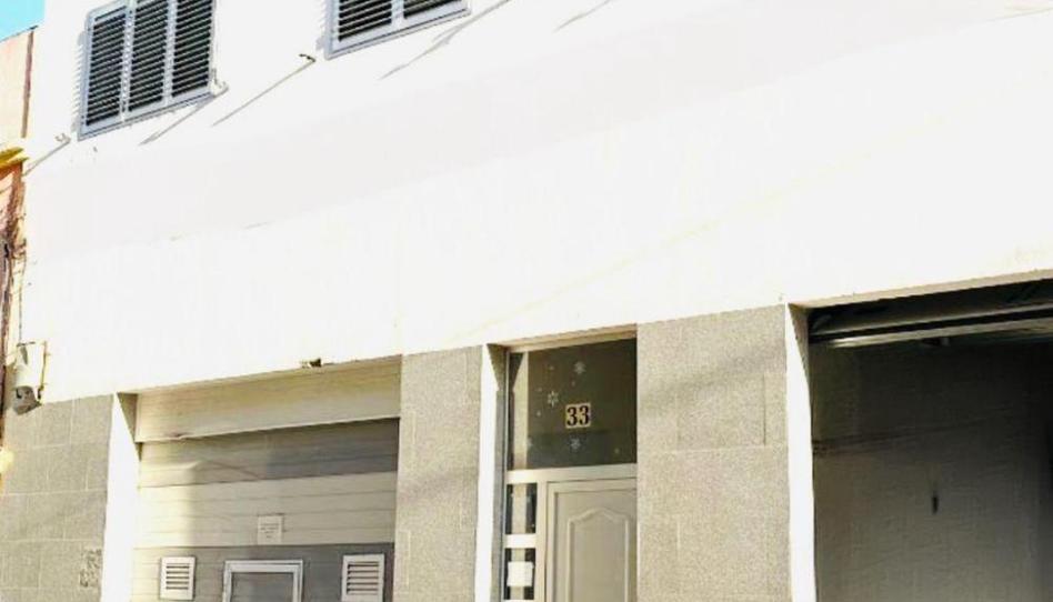 Flat to rent in Calle Poetisa Agustina Romero, 33, Las Mesas - El Toscón, Las Palmas - image 1 Photo 1 of Flat to rent in Calle Poetisa Agustina Romero, 33, Las Mesas - El Toscón, Las Palmas