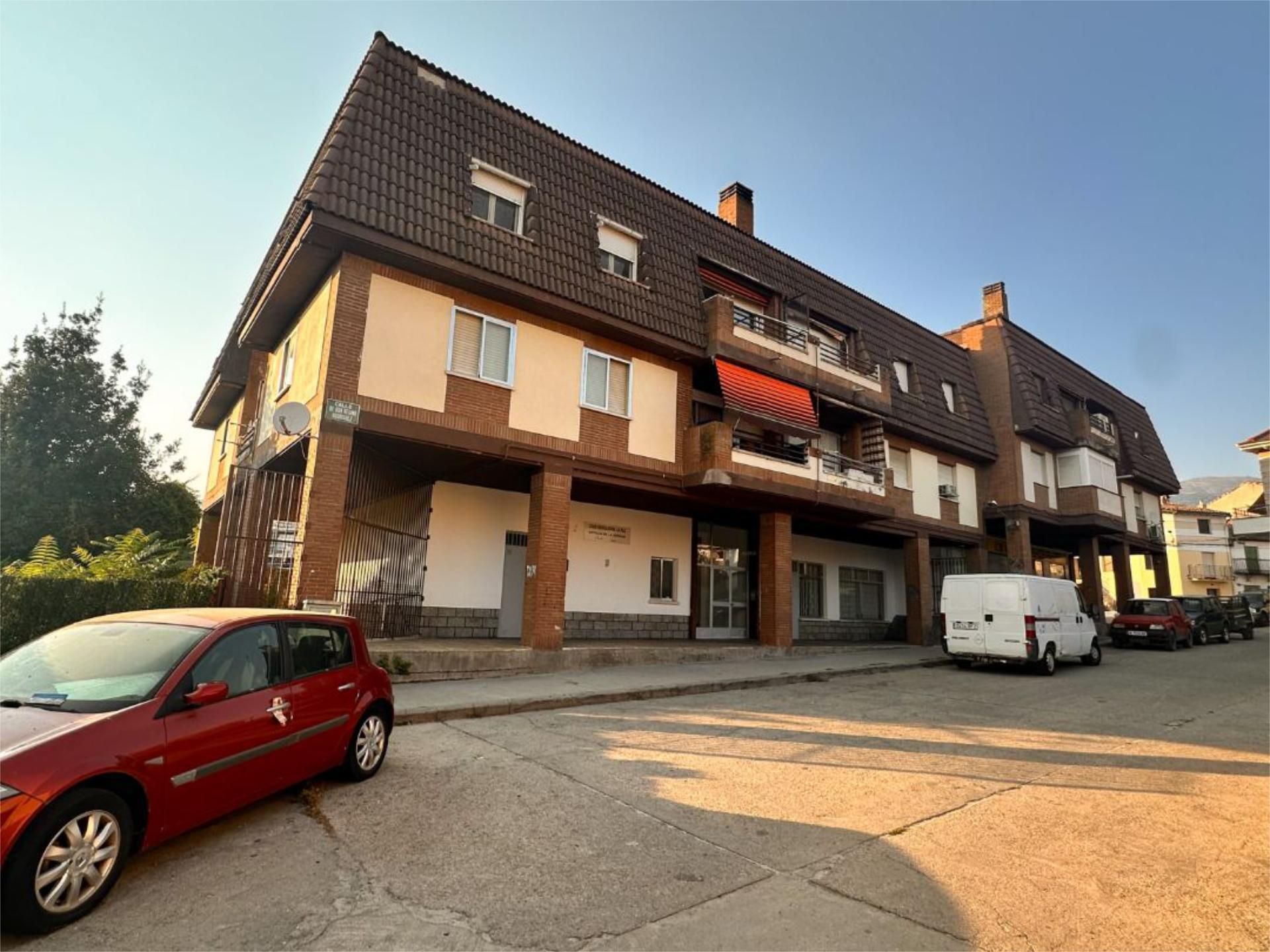 Vista exterior de Piso de alquiler en Sotillo de la Adrada con Terraza y Balcón