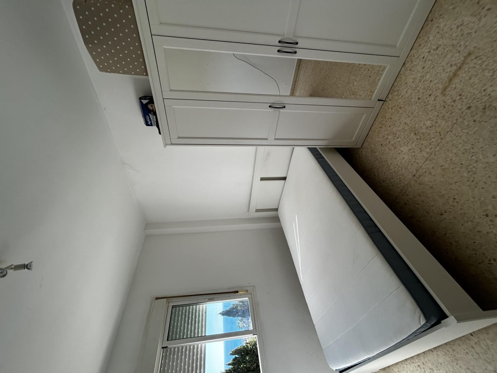 Flat to share in Calle Milano, 50, Rancho Domingo - La Hacienda Bedroom of Flat to share in Benalmádena with Private garden, Terrace and Furnished