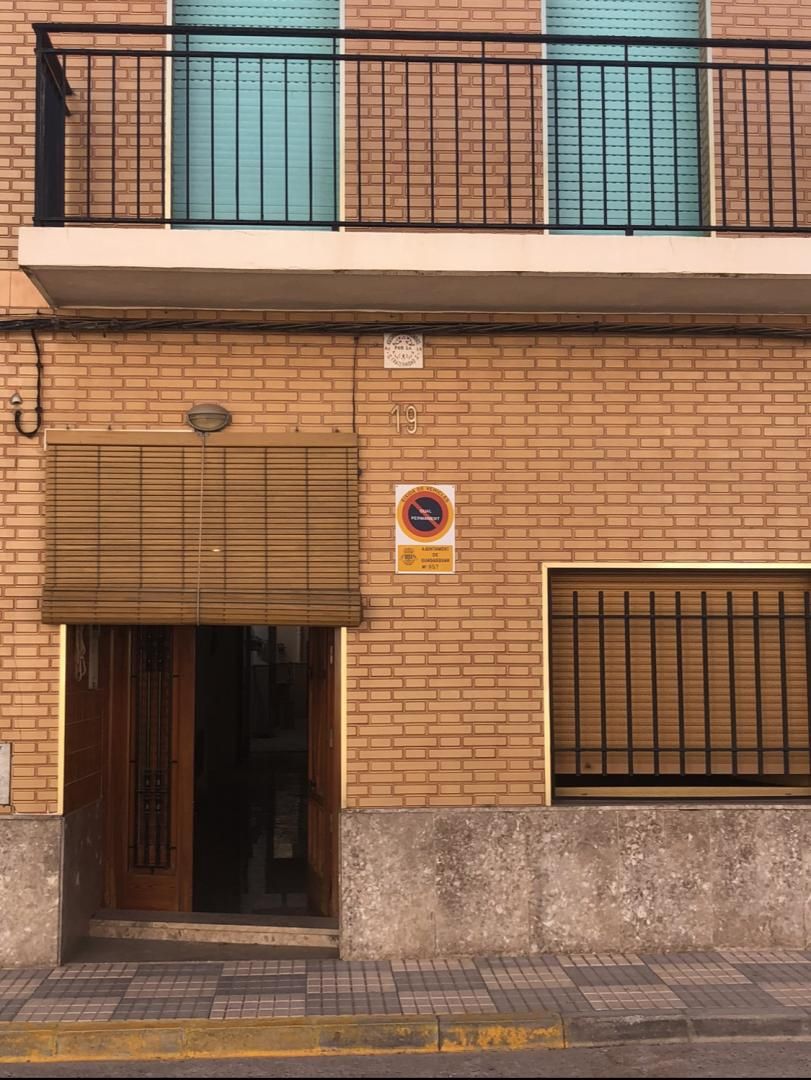 Vista exterior de Casa adosada en venta en Guadassuar con Balcón