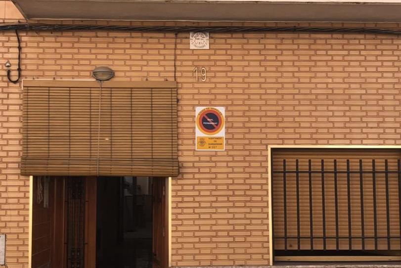 Foto 1 de Casa adosada en venda a Carrer Colom, 17, Guadassuar, Valencia