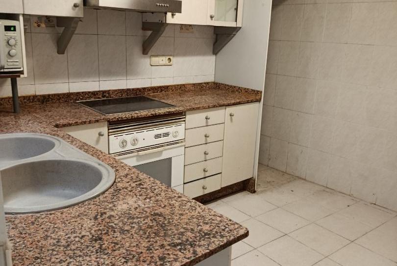 Planta baja for sale in Carrer Bruns, 28, Xàtiva, Valencia - image 1 Photo 1 of Planta baja for sale in Carrer Bruns, 28, Xàtiva, Valencia