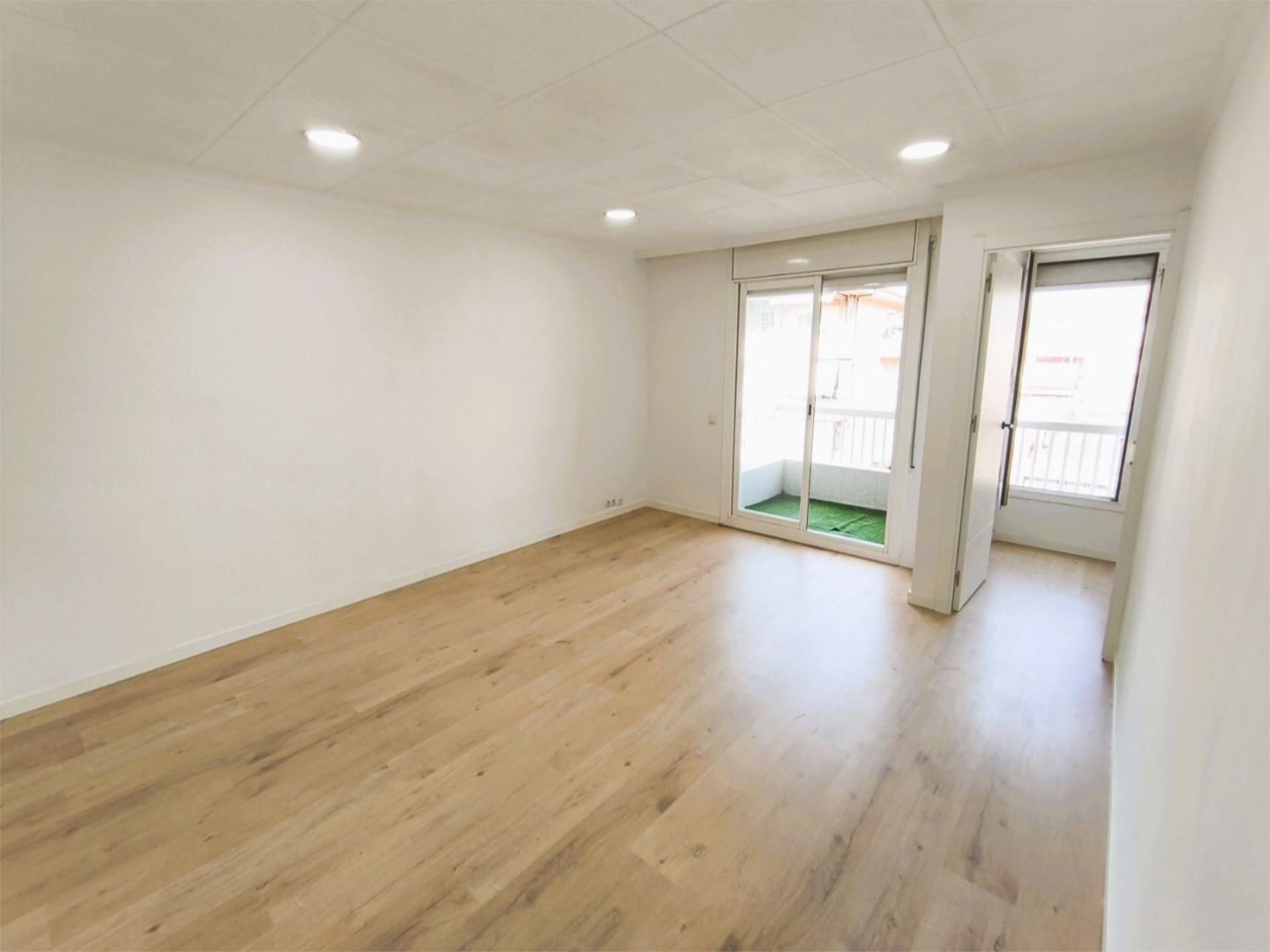 Bedroom of Flat for sale in Canovelles  with Balcony