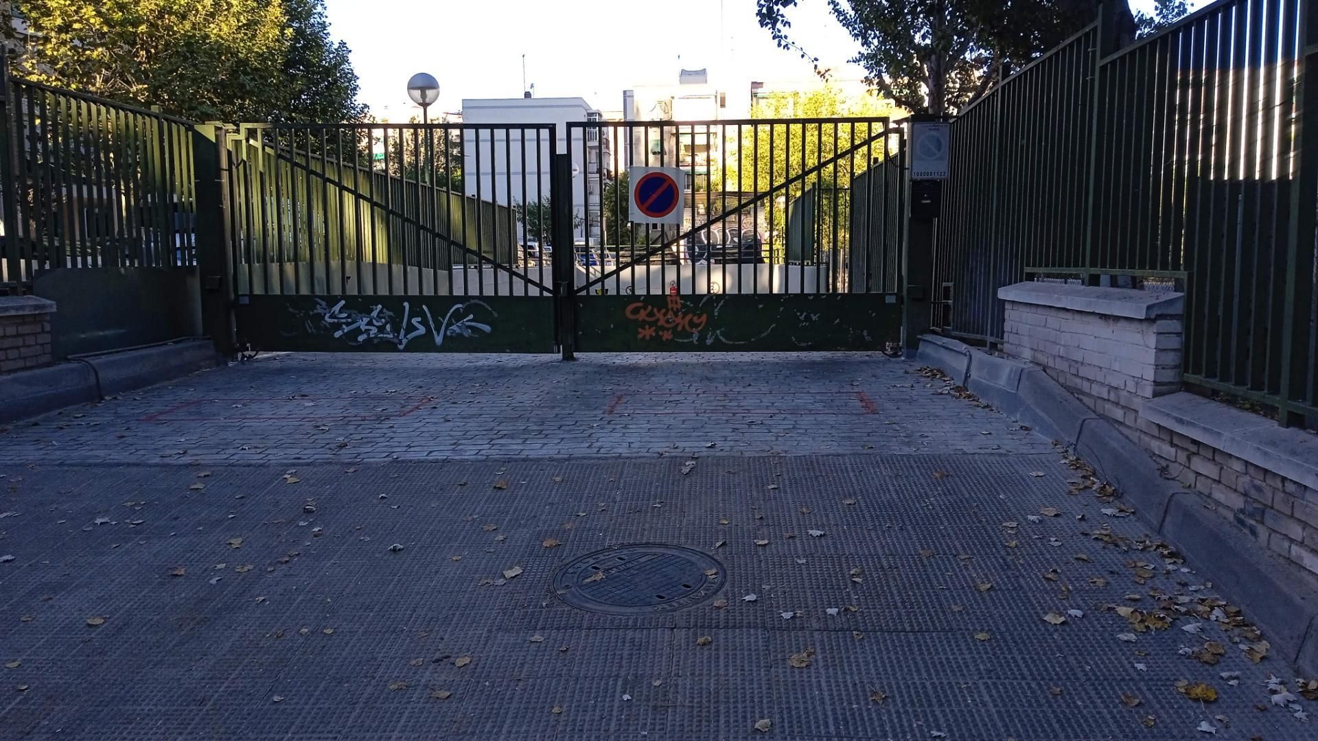 Vista exterior de Garatge de lloguer en  Madrid Capital