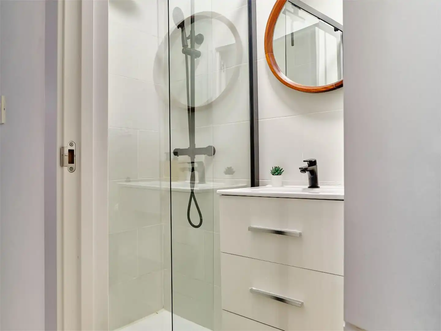 Bathroom of Flat for share in Murcia