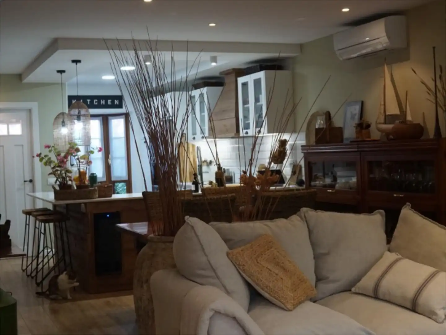 Wohnung zum Verkauf in Carrer d'Anna Tugas, 56, Montigalà Wohnzimmer von Wohnung zum Verkauf in Badalona mit Klimaanlage, Heizung und Privatgarten