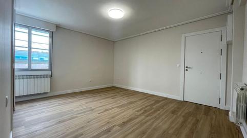 Flat for sale in Cruz Blanca Kalea, 11, Coronación, Araba - Álava - image 2 Photo 2 of Flat for sale in Cruz Blanca Kalea, 11, Coronación, Araba - Álava