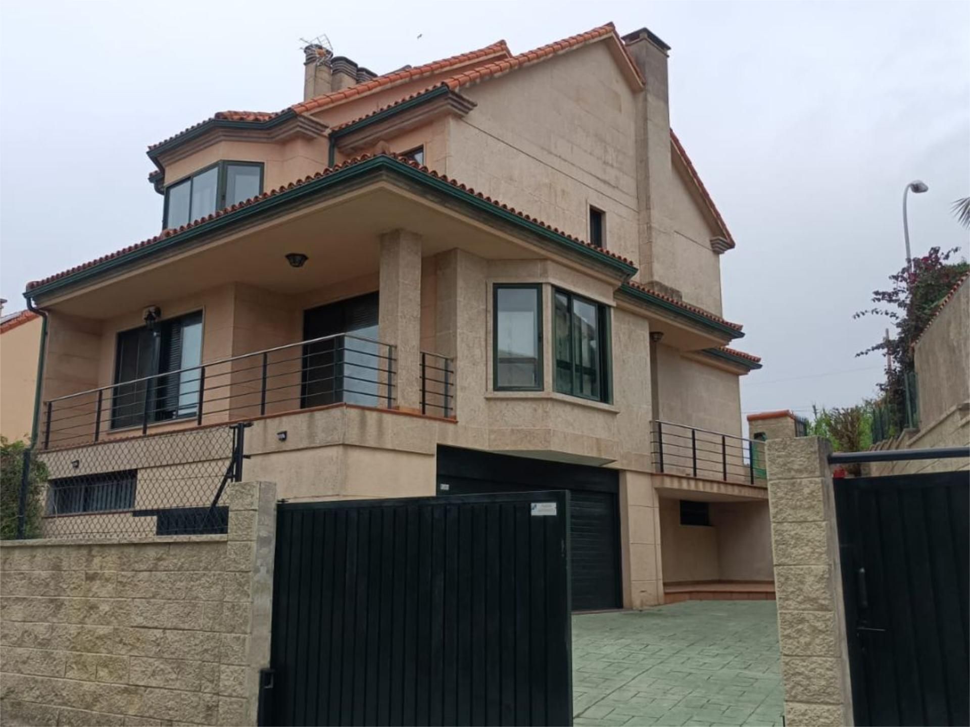 Exterior view of House or chalet to rent in Nigrán  with Heating, Private garden and Parquet flooring